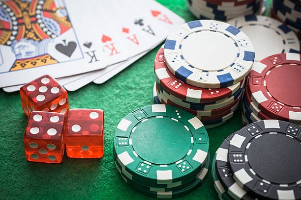 Live casino studio camera for baccarat and roulette